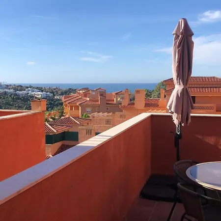 Wonderfull Pent-house Close To The Apartment Marbella