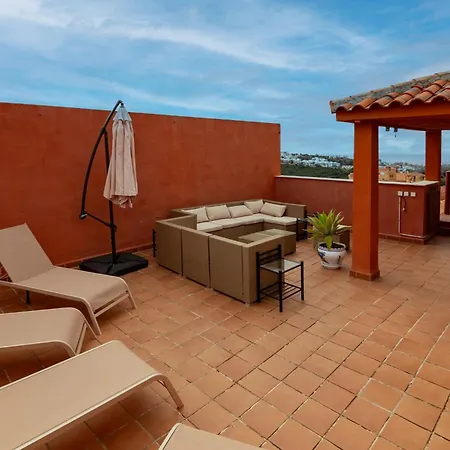 Wonderfull Pent-house Close To The Marbella